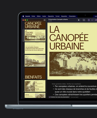 Écran d’un MacBook Air 13 pouces, Keynote, diapositive jaune sur la canopée urbaine avec des photos de bâtiments, notes de présentation générées par l’IA sous la diapositive