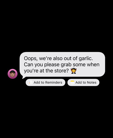 Un iMessage reçu avec deux boutons d’action suggérés en dessous, le texte indique : Ajouter à Rappels et Ajouter à Notes