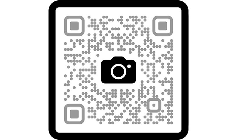امسح رمز&nbsp;QR للتسوق في تطبيق&nbsp;Apple&nbsp;Store.‏