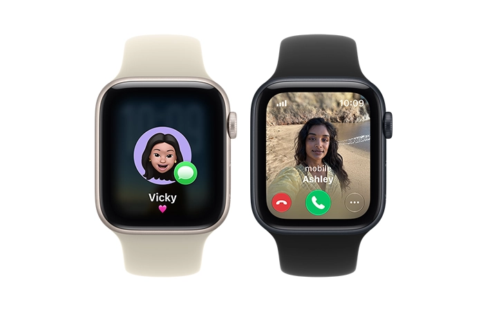 Apple Watch SE 3 裝置，星光色及午夜暗色鋁金屬錶殼，配搭沙色 (淺杏啡色) 及黑色運動錶帶，螢幕分別顯示 Memoji 和來電顯示，機身右側設有數碼錶冠