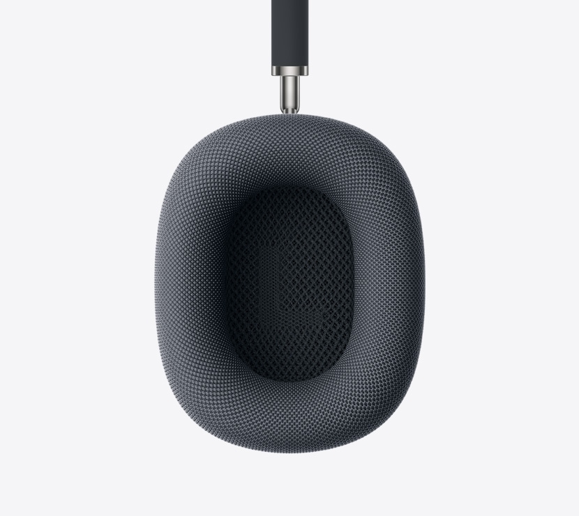 AirPods Max 2 headphones, midnight color, detail of ear cushion interior