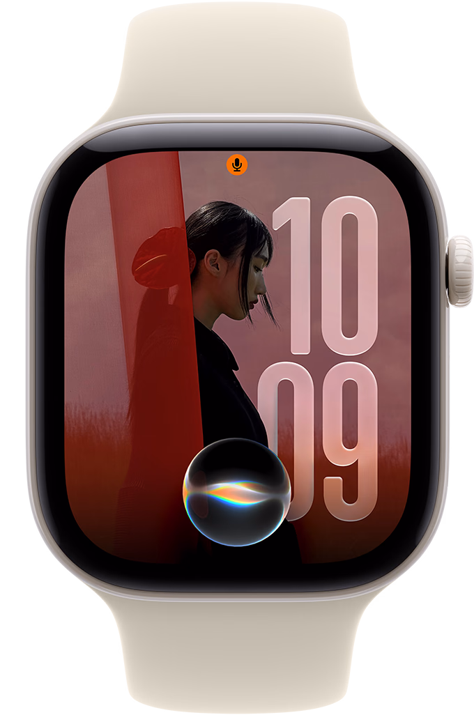 Apple Watch Series 12，展示珍珠白色精密陶瓷錶殼，搭配沙色運動型錶帶，螢幕顯示照片錶面與 Siri 圖像，右側外觀展示數位錶冠