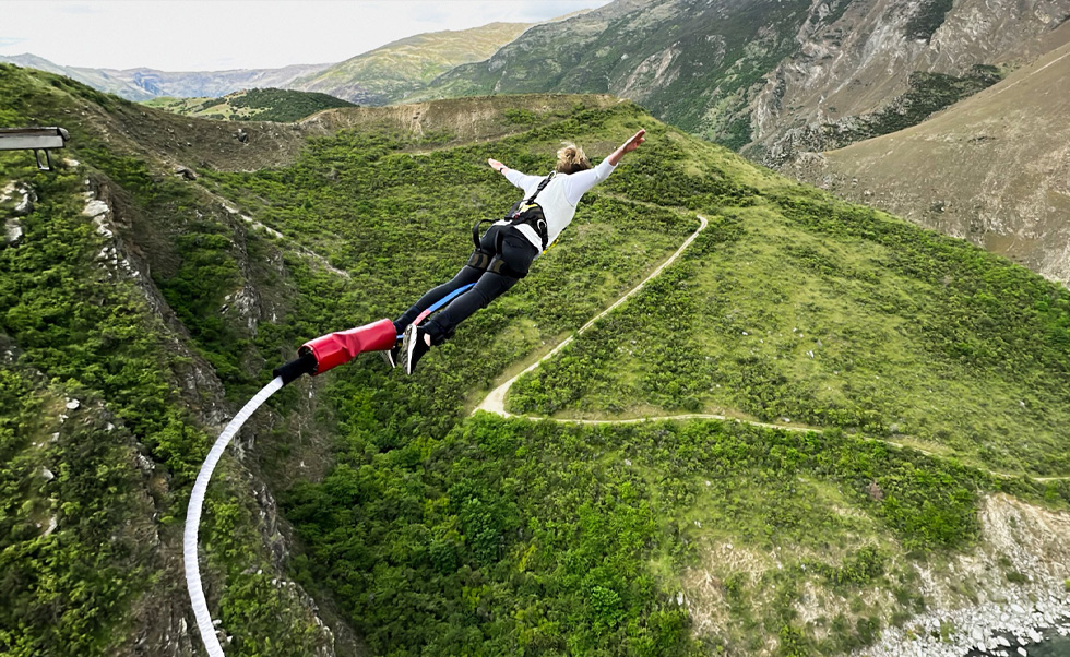 AJ Hackett Bungy New Zealand uses iPhone to capture and share stunning images from five picturesque New Zealand locations with its customers.