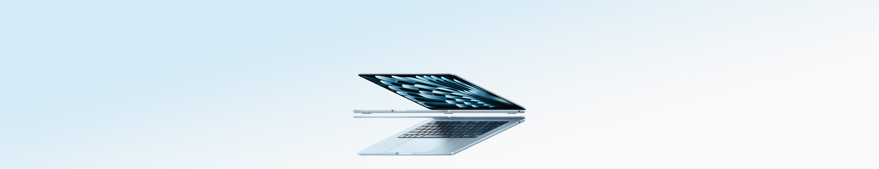 Κινούμενο γραφικό με δύο laptop MacBook&nbsp;Air σε Γαλάζιο χρώμα να ανοίγουν σε σχήμα βέλους, με έμφαση στο στενό τους προφίλ