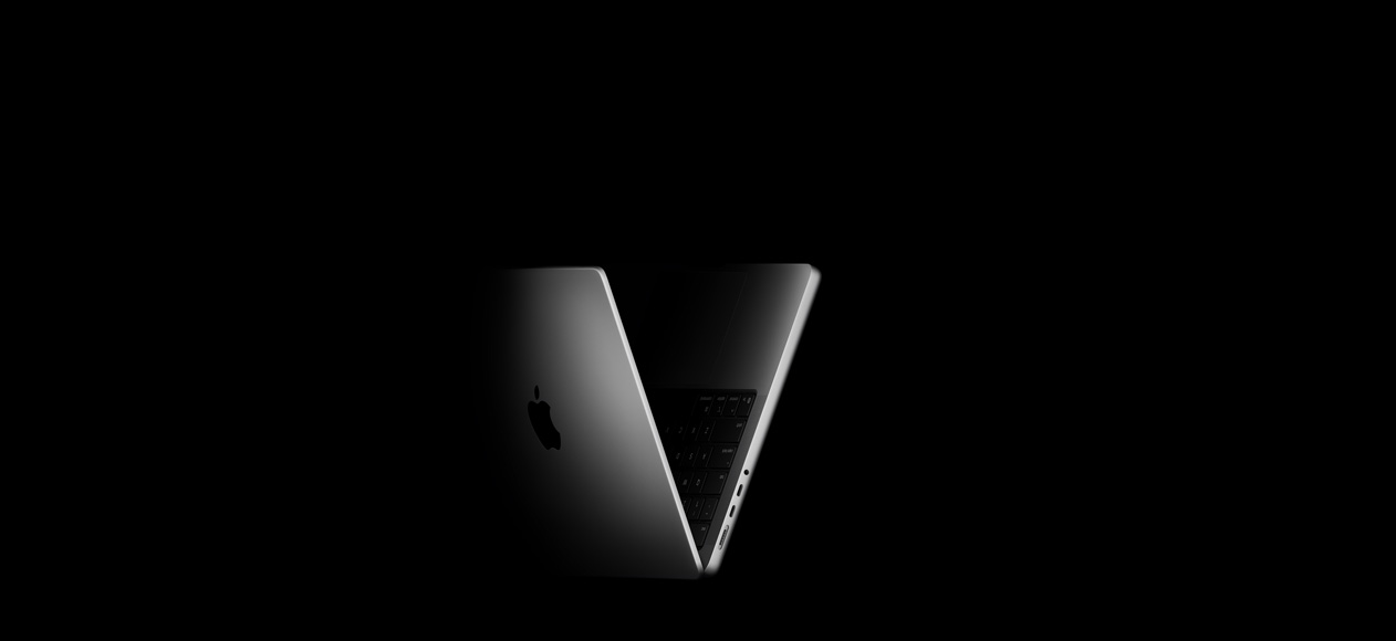 MacBook Pro τοποθετημένο σε σχήμα V, με αναφορά στη σειρά του M5 chip