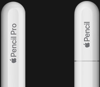 Imagem lateral do Apple Pencil Pro branco, com a ponta arredondada e uma gravação com o texto Apple Pencil Pro. Imagem lateral do Apple Pencil (USB-C) branco, com a ponta arredondada e uma gravação com o texto Apple Pencil